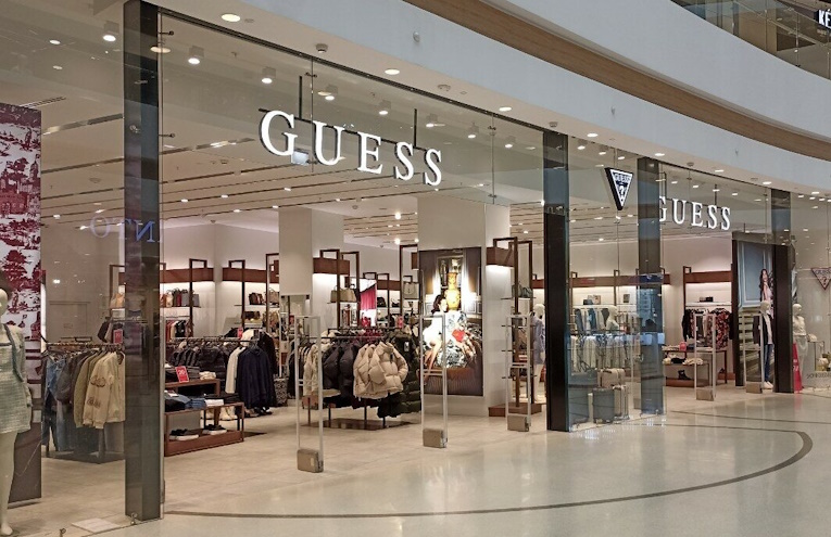 Магазин GUESS